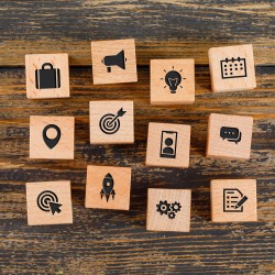 Druck auf Ihren Holzwürfel Druck auf Holz