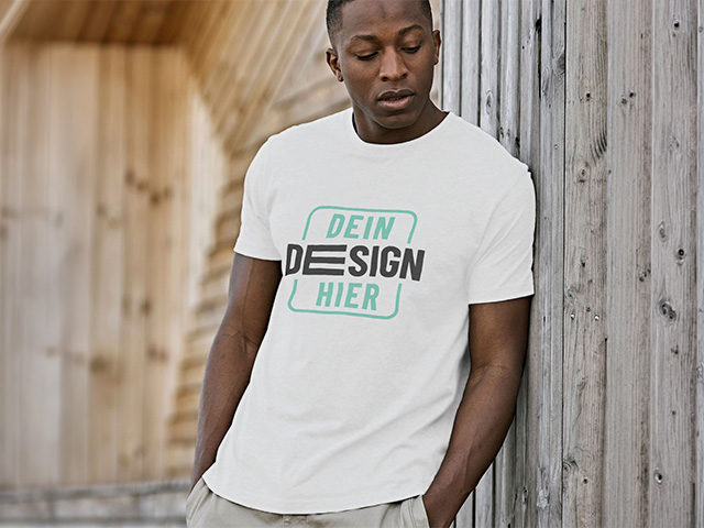Basic T-Shirt